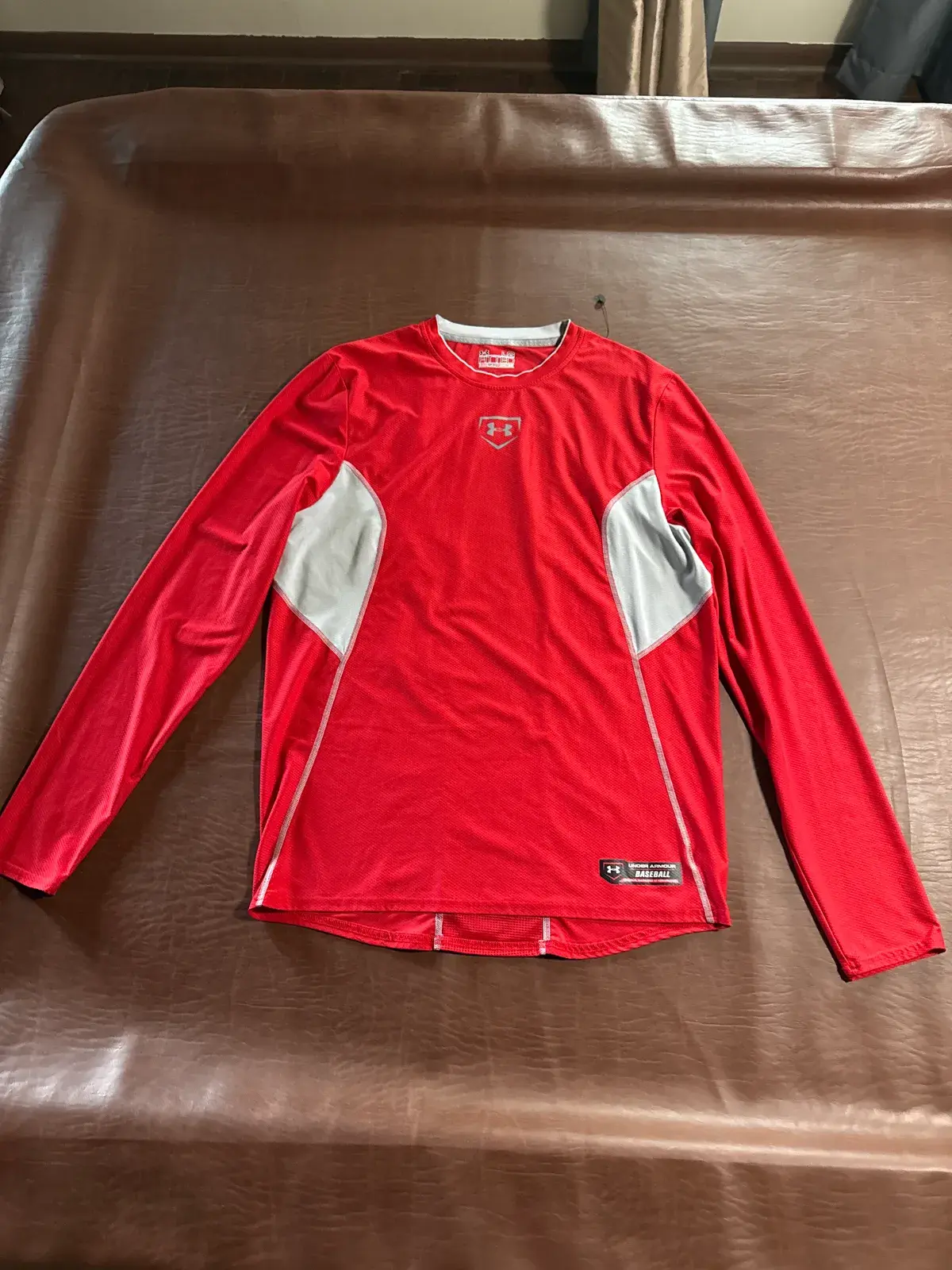 Under Armour long sleeve Baseball shirt
